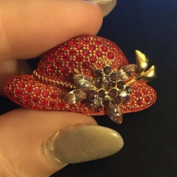 Gorgeous Red Hat Society Rhinestone Brooch / Pin - Picture 2 of 3